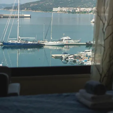 Floor Downtown Port View Apartment Kavala