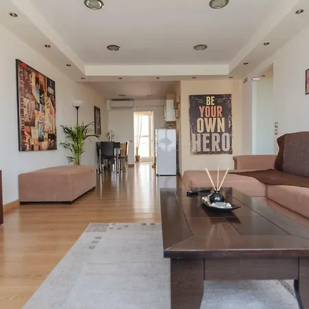 Apartment Floor Downtown Port View *