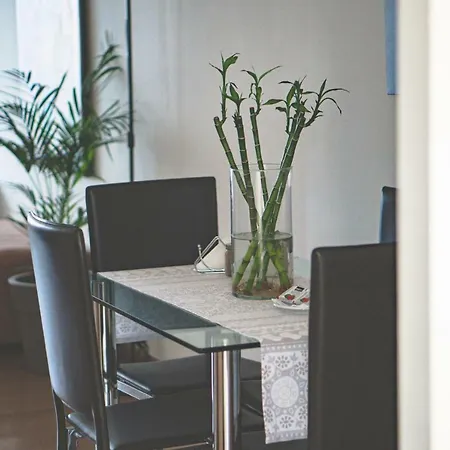 Floor Downtown Port View Апартаменты