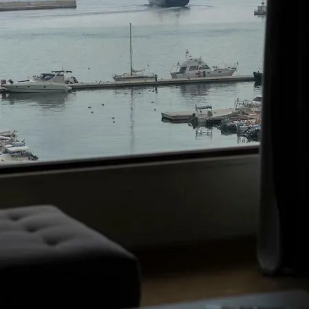 Apartment Floor Downtown Port View